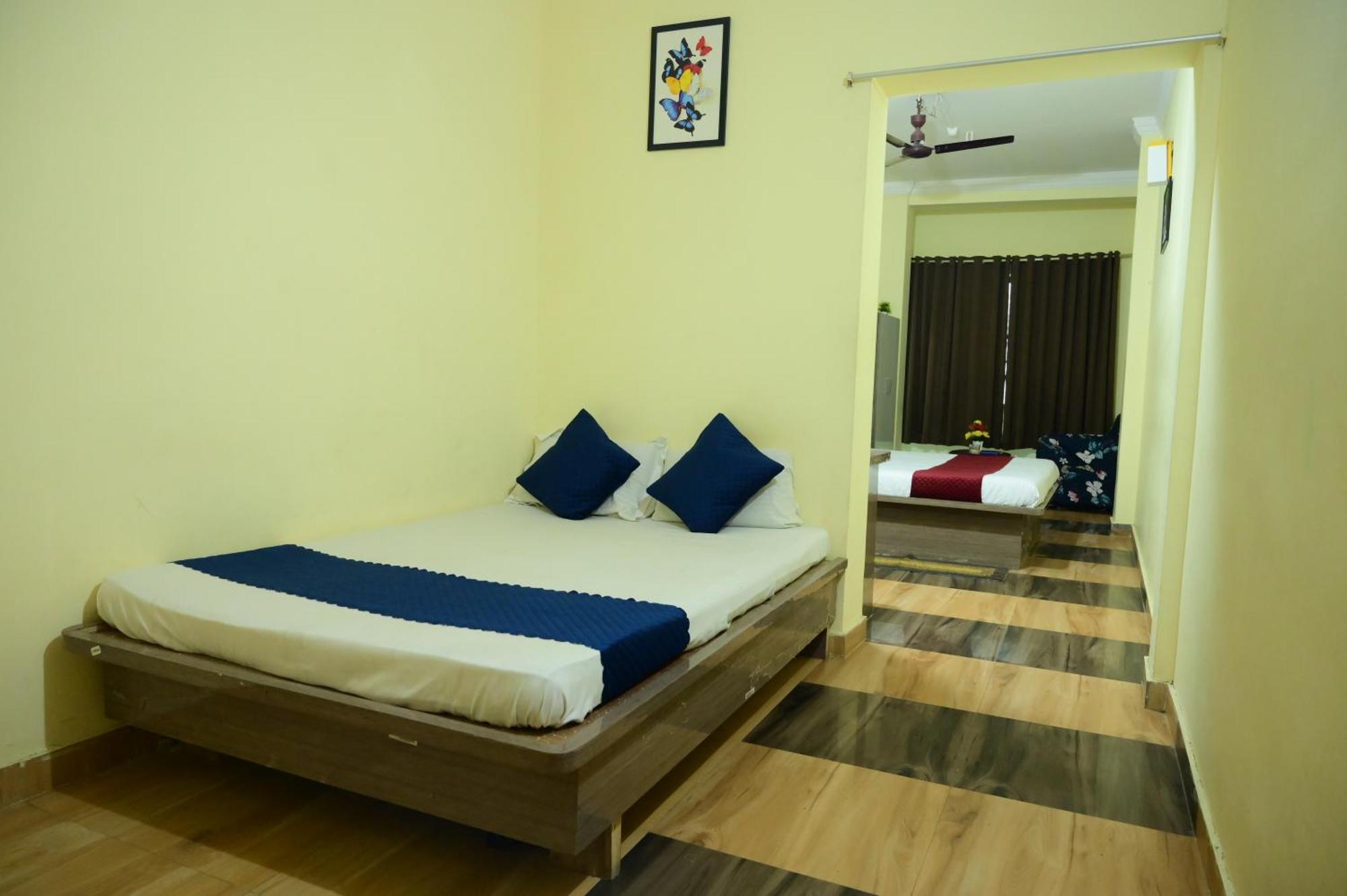 Hotel The Finch Puri Exterior photo